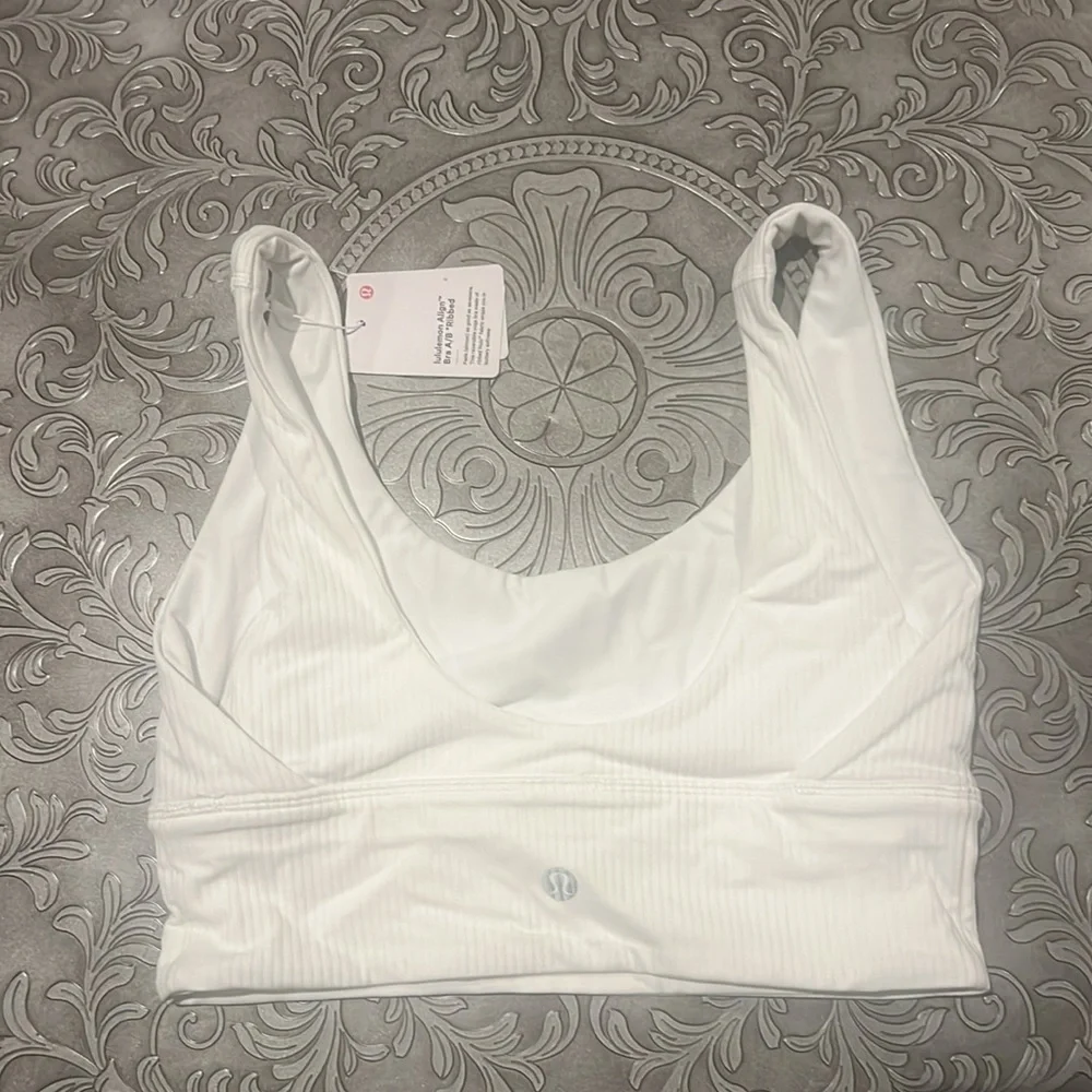 NWT 🍋Lululemon White Align Bra Ribbed Size 4